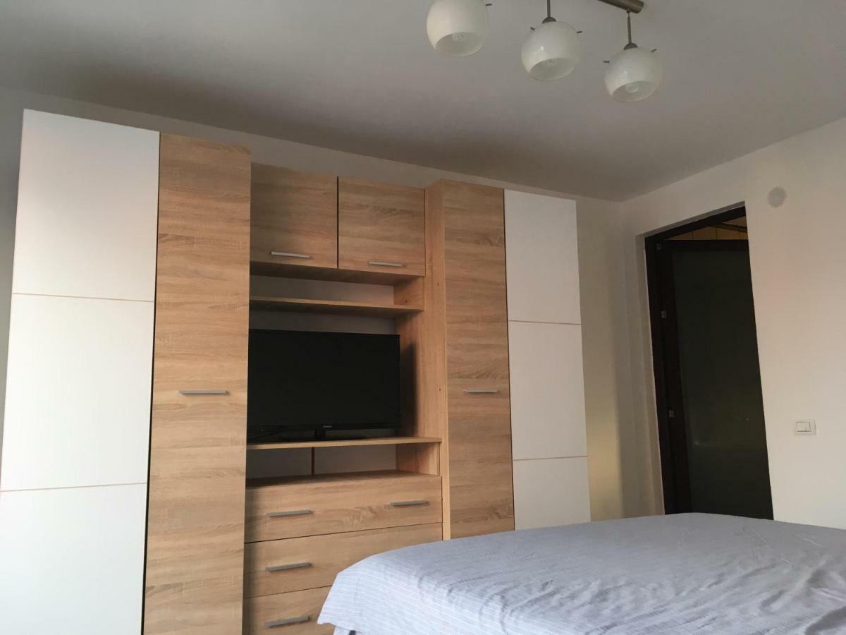 Upstairs Residence Târgu Jiu 외부 사진