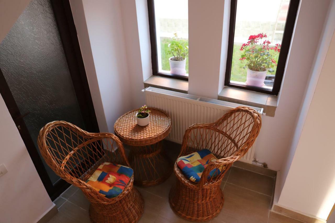 Upstairs Residence Târgu Jiu 외부 사진