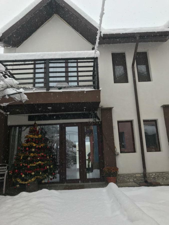 Upstairs Residence Târgu Jiu 외부 사진