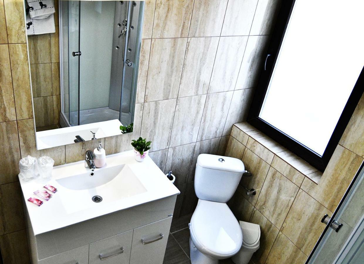 Upstairs Residence Târgu Jiu 외부 사진