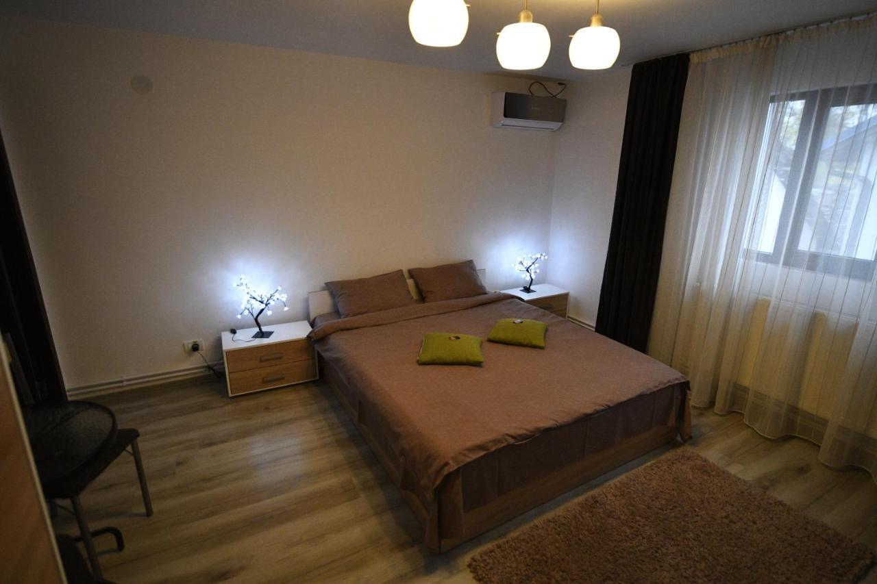 Upstairs Residence Târgu Jiu 외부 사진